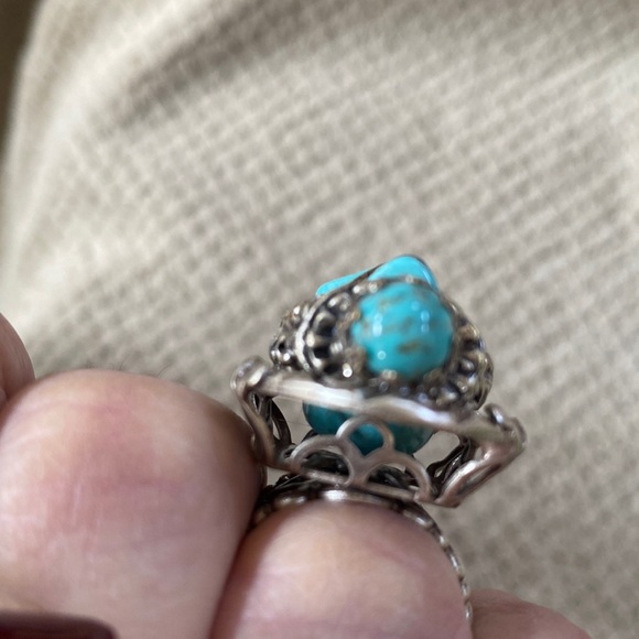 Skull ring - Picture 10 of 11